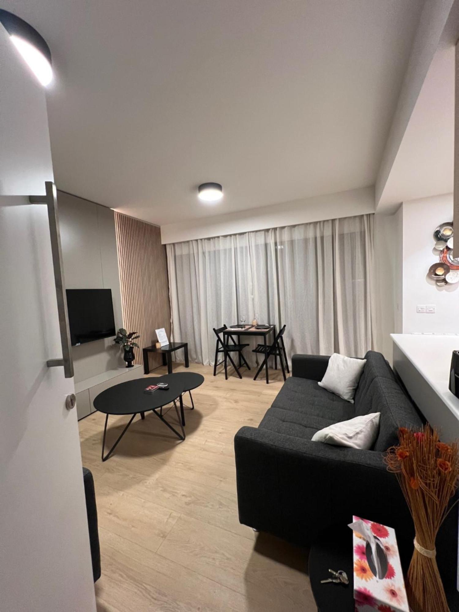 Daniela'S Modern Apartment Strovolos Exteriér fotografie